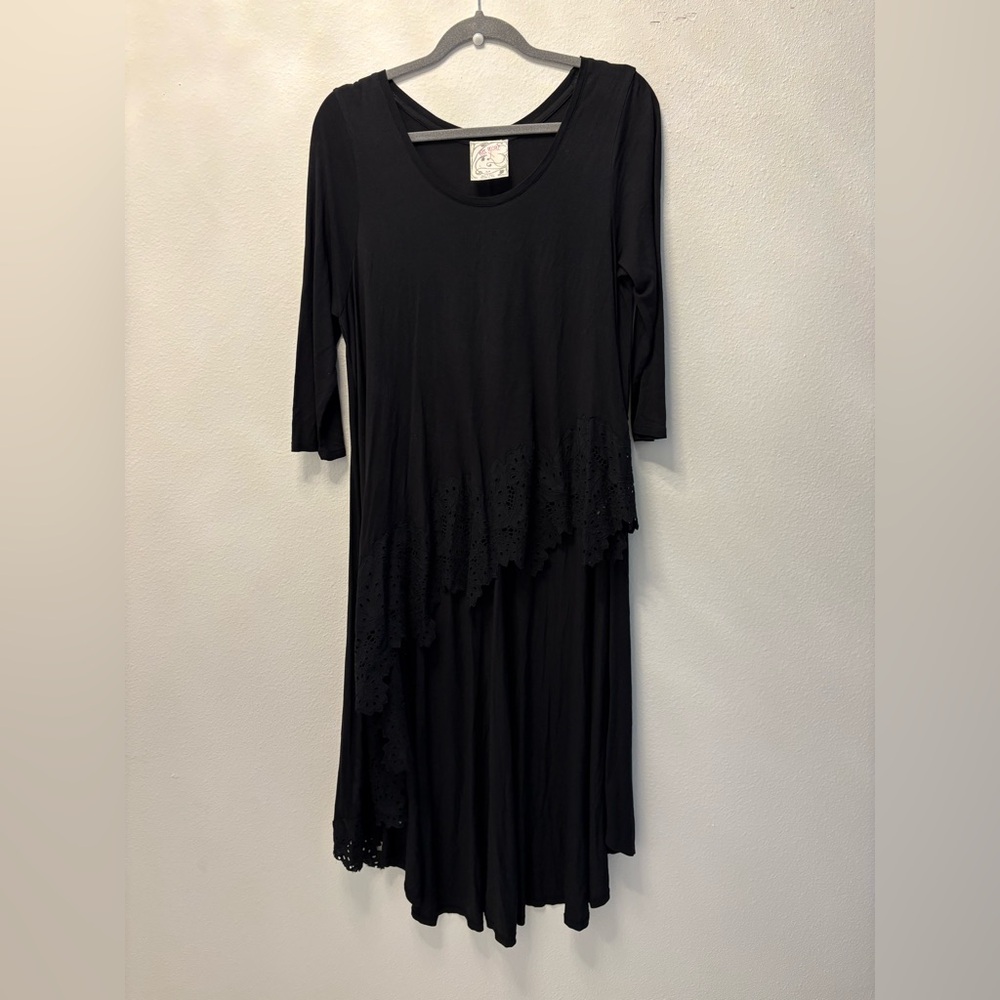 Free People Black High Low Top With Cut Out Detail Size M - Picture 8 of 10